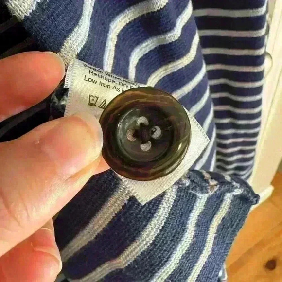 Button up knit striped blue collared cardigan by Coldwater Creek size small or 8 - Picture 10 of 16